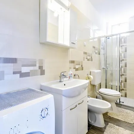 Mary - One Bedroom With Terrace