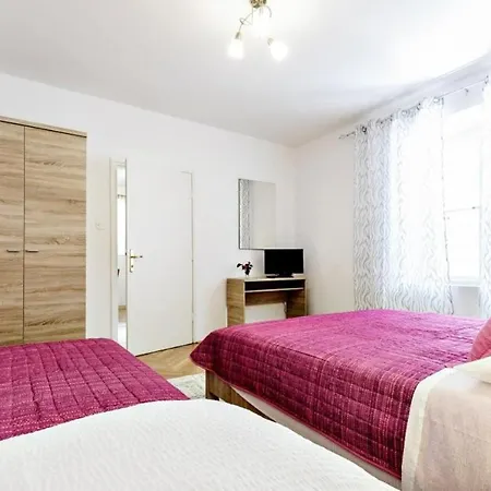 Mary - One Bedroom With Terrace